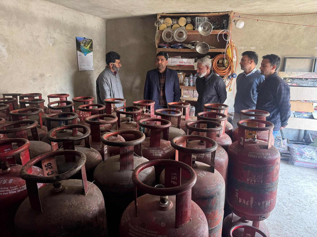 SDM Zainapora tweet media