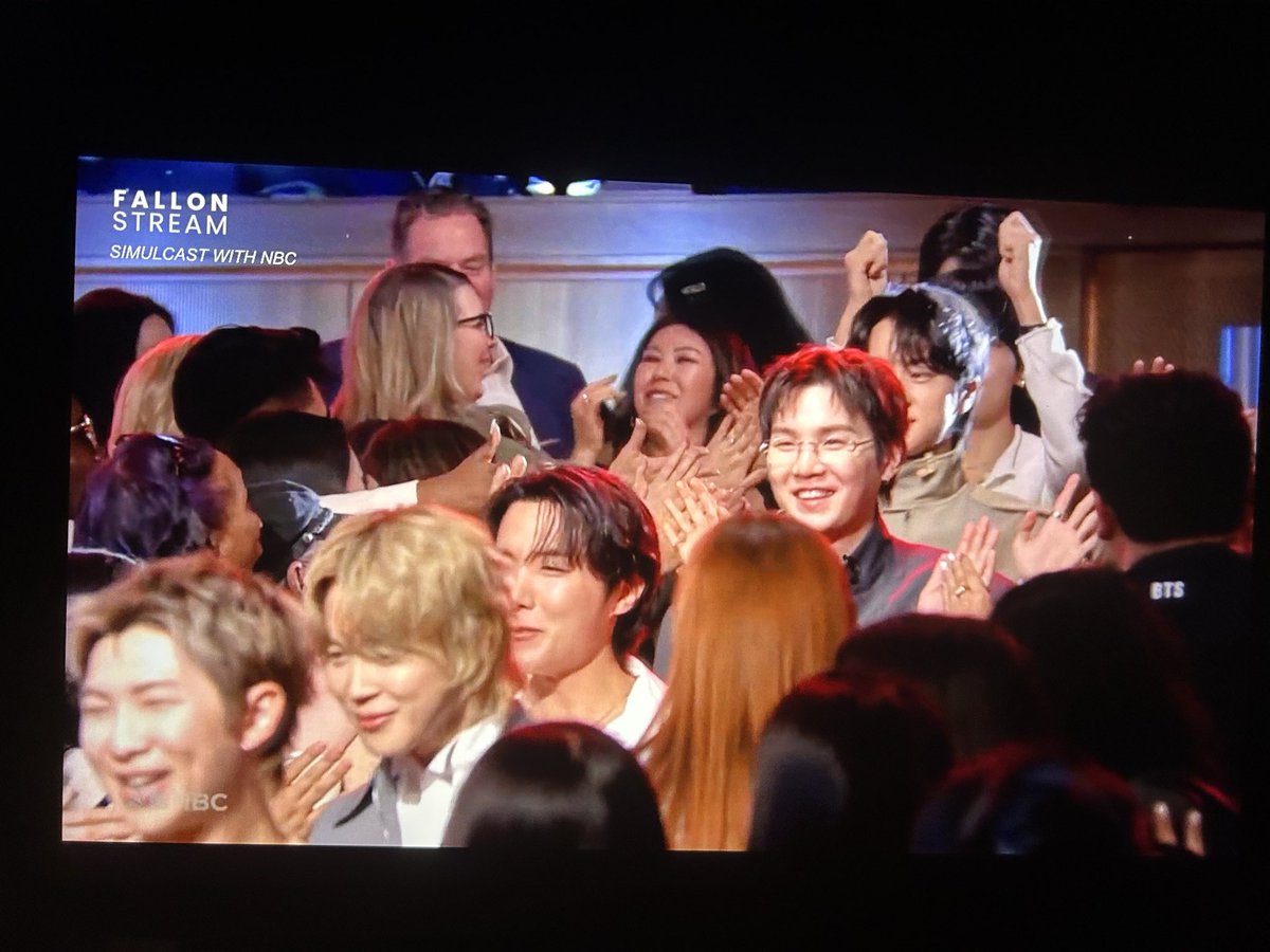 Gaby⁷ is swimming ⊙⊝⊜ tweet media