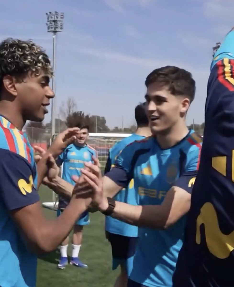 cubaaaaaaaaa🧸 tweet media