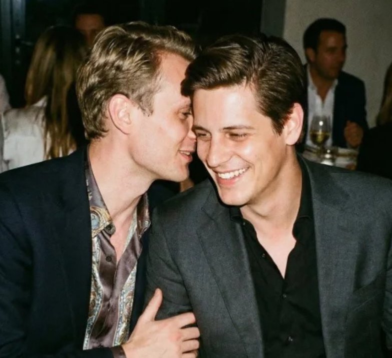 NewAgeMessiah tweet media