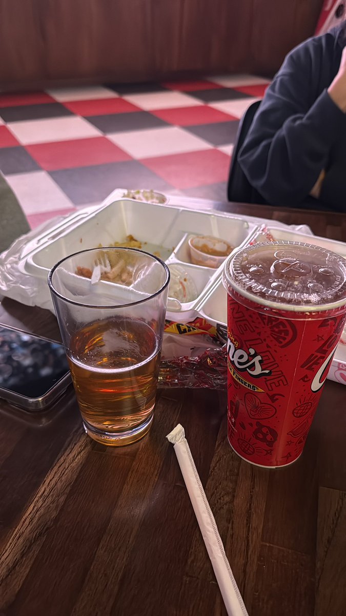 JimmyWooooo's tweet photo. Canes at the bar? Wtf is going on here gonna need some input on this https://t.co/MQYQZrtNnx