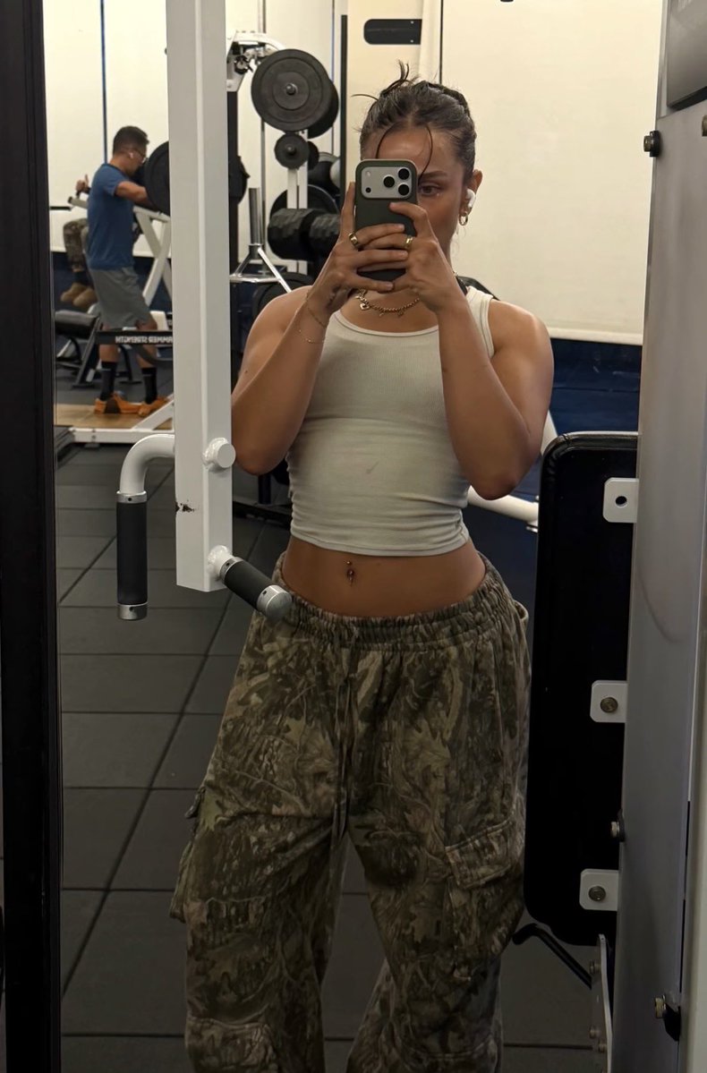 𝐓𝐄 𝐀𝐋𝐄𝐉𝐀𝐒𝐓𝐄. tweet media