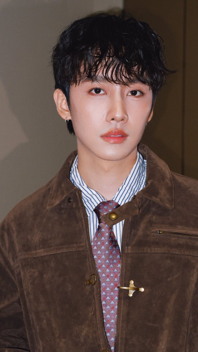 MARK_SIWATOFFICIAL tweet media