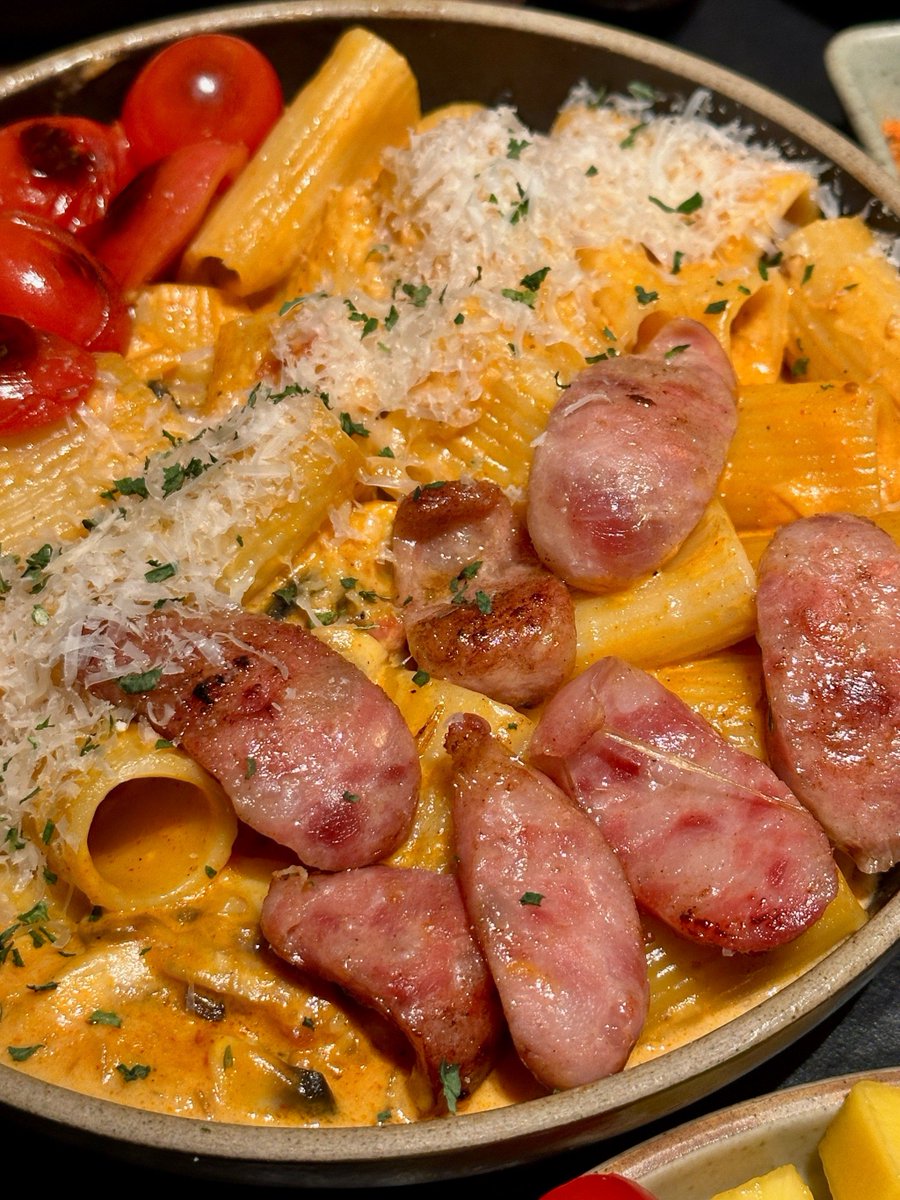 Gladys Joy tweet media