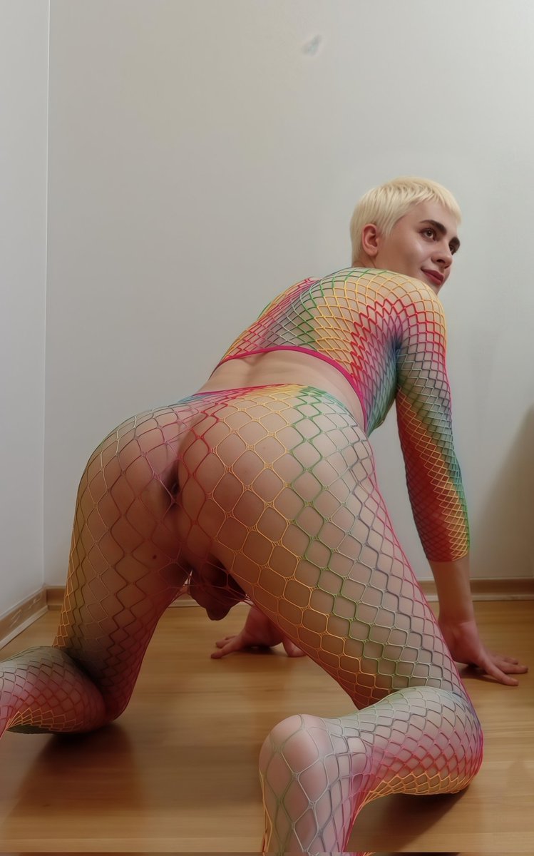 🅣🅢-🅓🅔🅝🅘🅩 tweet media