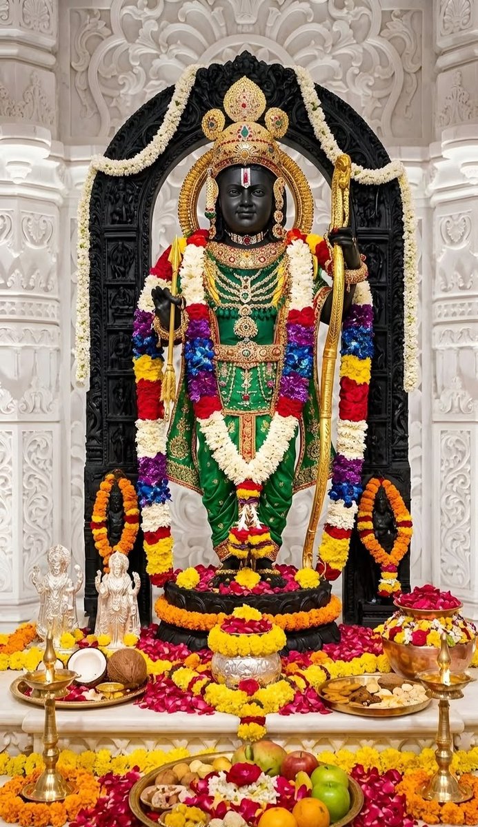 राम नवमी की हार्दिक शुभकामनाएं!

भगवान श्रीराम आपके जीवन को सुख, शांति, समृद्धि, साहस और सकारात्मकता से भर दें।

इस पवित्र अवसर पर, आइए हम सत्य और धर्म के मार्ग पर चलें। 🌸🪔
#RamNavami