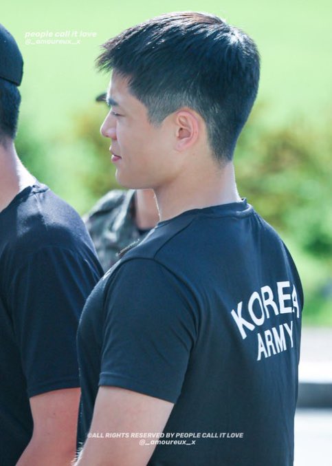 yve 🥃 tweet media