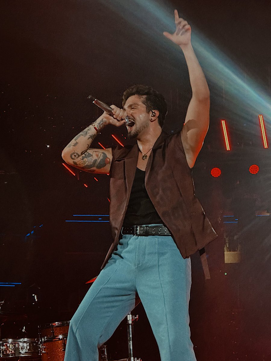 ana b🎀 tweet media