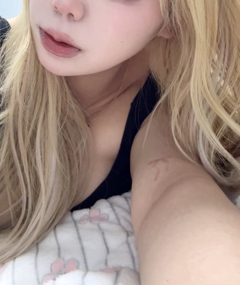 이름을 추가해주세요. tweet media