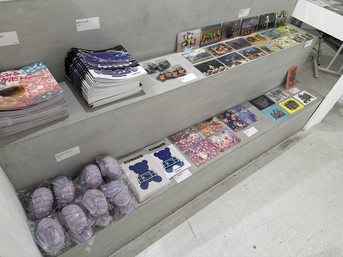 LAUGH & PEACE ART GALLERY tweet media