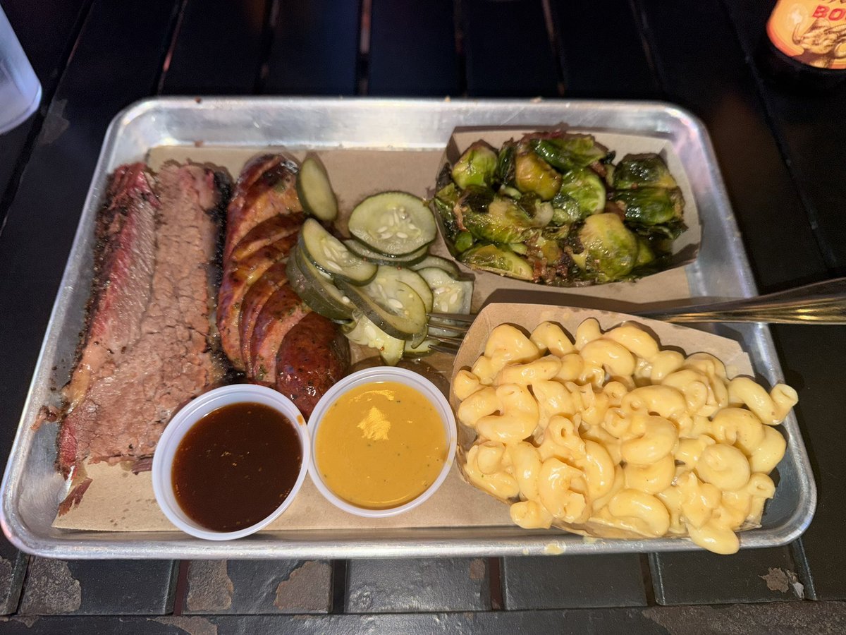 Brandon Gries 👨💻🏀🏈 tweet media