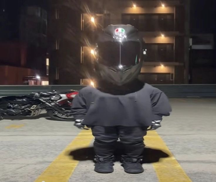 gui lhotina tweet media