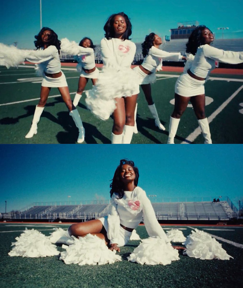 momoboyd tweet media