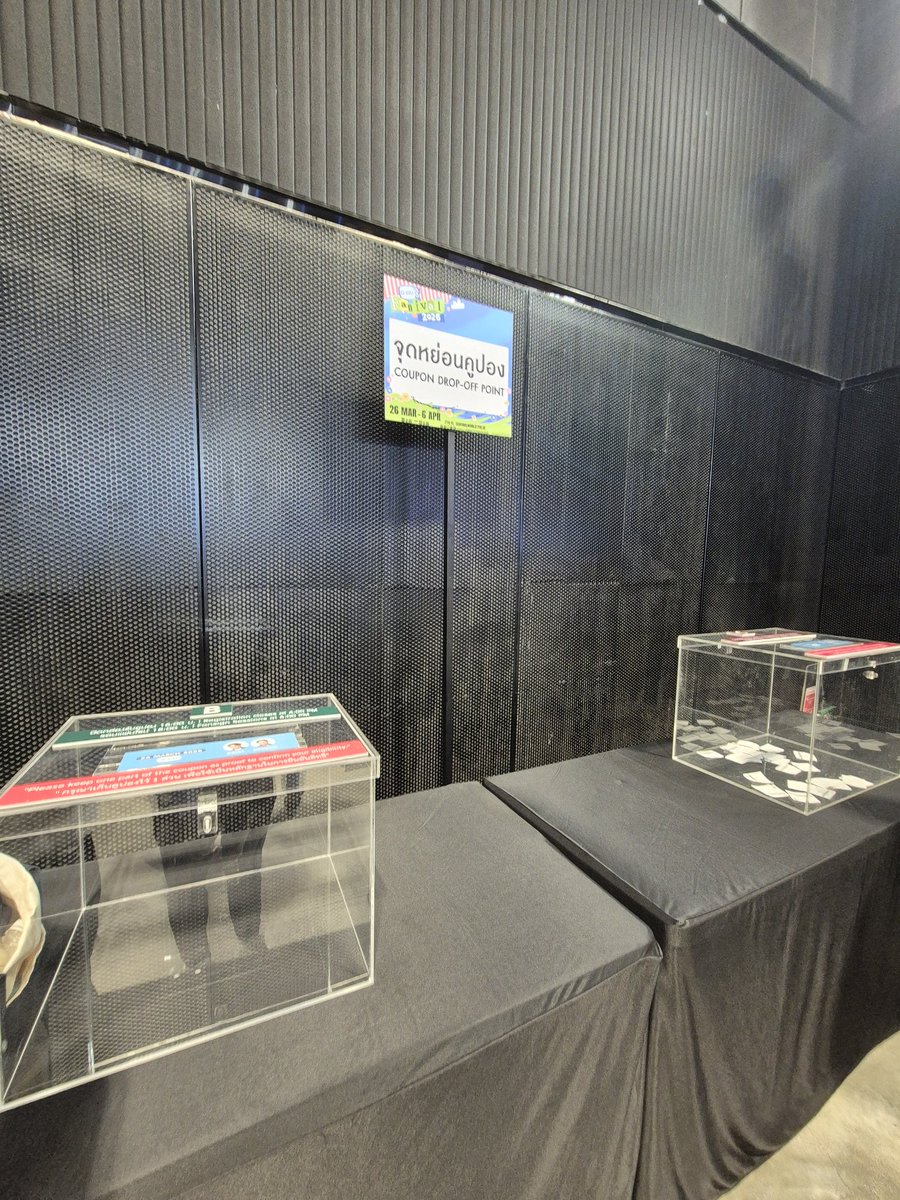 LovePenguin tweet media