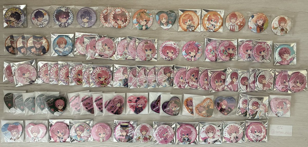 senaaa_nico's tweet photo. すとぷり・騎士A（騎士X）
��バッジ グッズ交換 すとふぇす

求：画像1枚目or定価買取

譲：画像2枚目〜or定価買取

買取の場合は現金のみです💫
すとふぇす2日目の29日会場にて
手渡しのみの交換です
お気軽にお声がけください🙇🏻‍♀️

 #すとぷりグッズ交換 
 #すとぷりグッズ買取
 #すとふぇすグッズ交換 https://t.co/JNl7GiK6rp