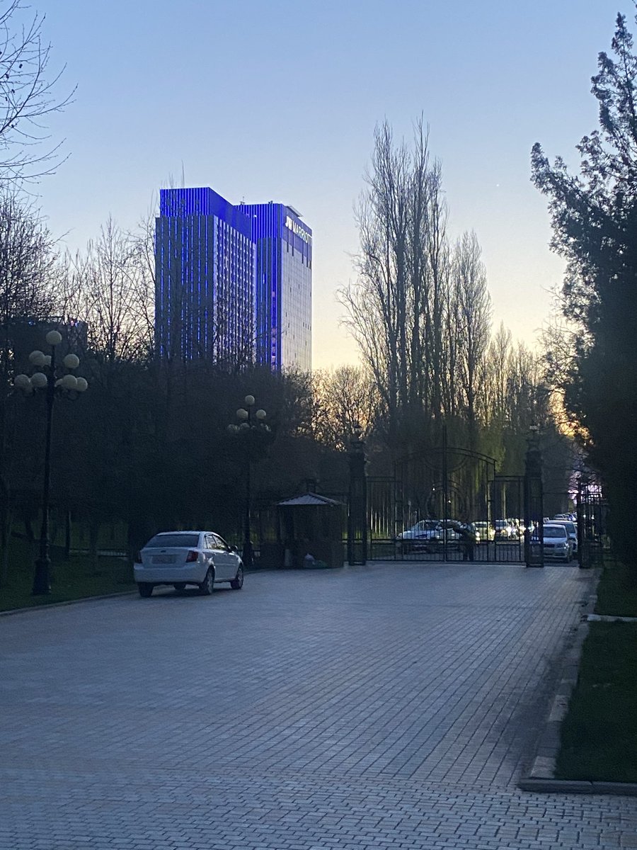 mariomarinm's tweet photo. UZBEKISTÁN… modo FIFA https://t.co/dhCfBABbwO
