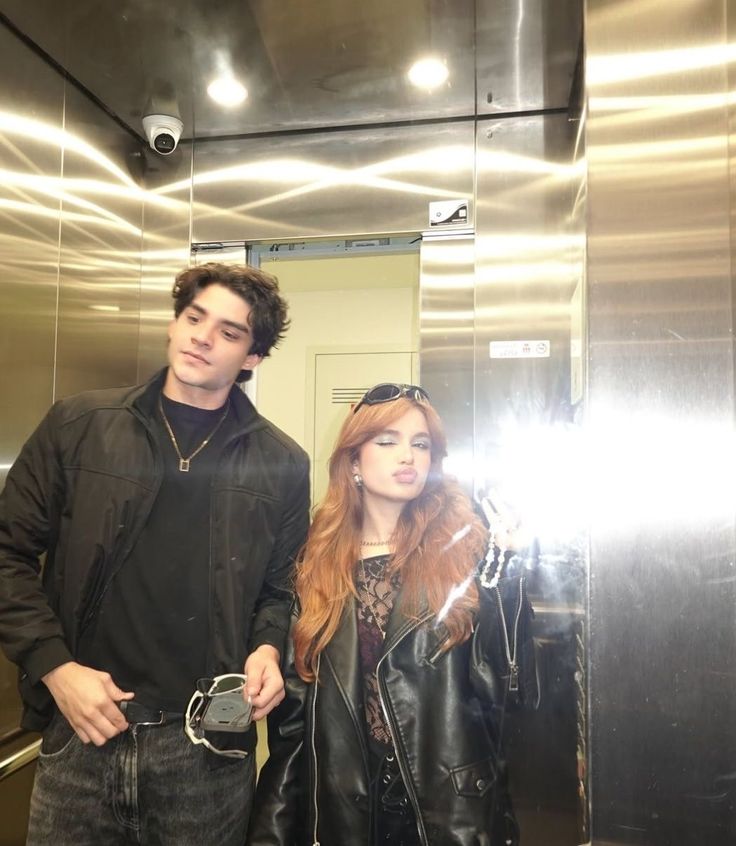 Feliz aniversário para minha irmãzinha! Te amo demais