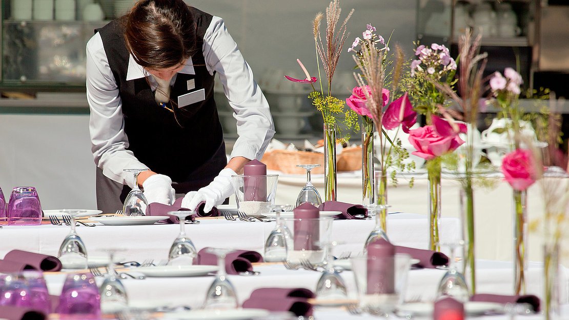 PetitesAffich64's tweet image. #SOIN / #SOCIAL / #COMMERCE / #RESTAURATION. Trois rendez-vous se tiendront prochainement sur le territoire des Pyrénées-Atlantiques pour répondre aux besoins de recrutement de ces secteurs. Plus d'info 👉 petitesaffiches64.com/toutes-les-act…