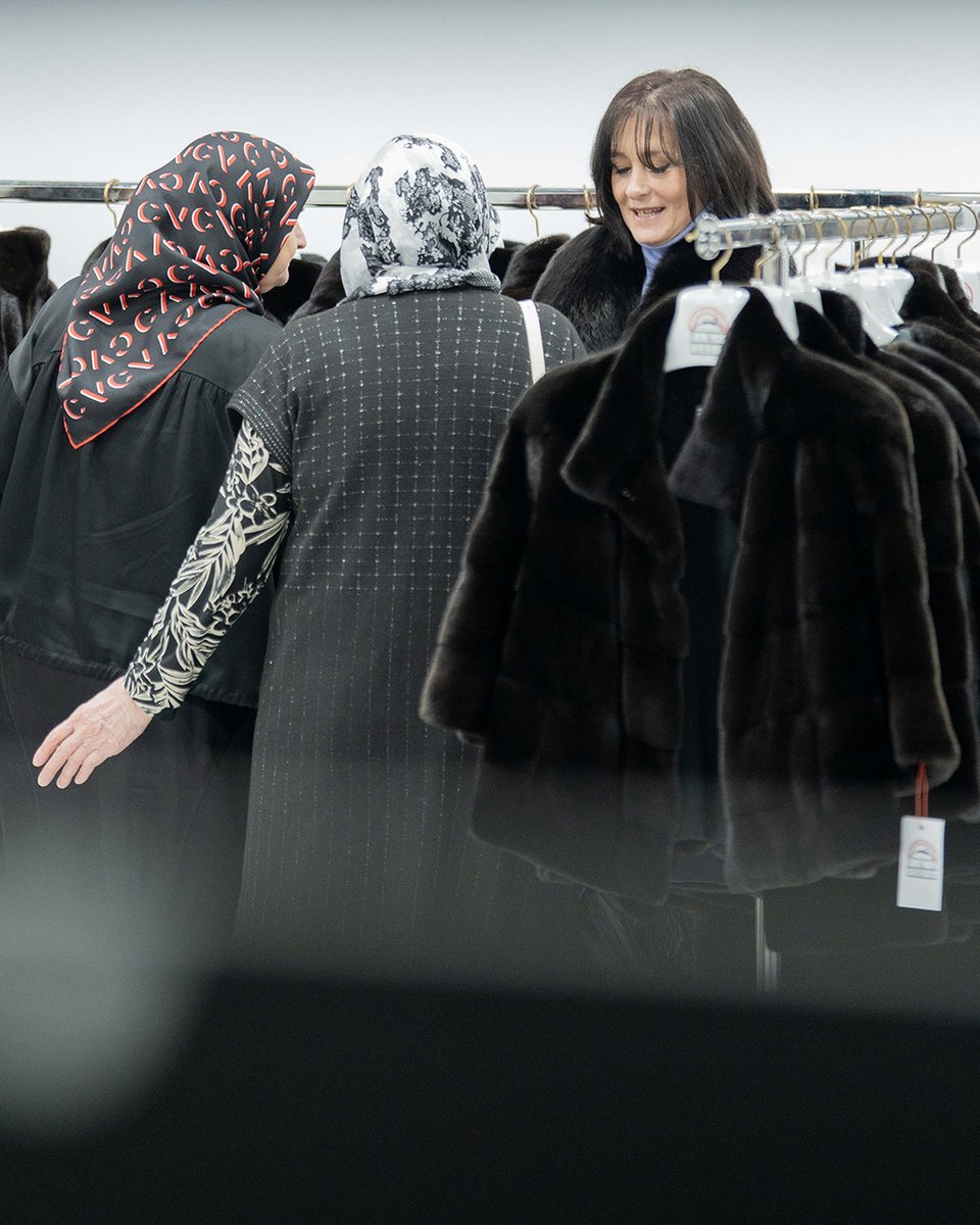 kastoriafurfair's tweet photo. 16–19 April, 51stKIFF: International brands unveil AW26 trends and innovations. Step in, explore, and connect with the forefront of global fur fashion.https://t.co/2KFVNAqZAy

#51kiff #51kastoriafurfair #kastoriafurfair #kiff #fur #furfashion #furfair #chinchillafur #chinchilla https://t.co/tgqUMf4wqg