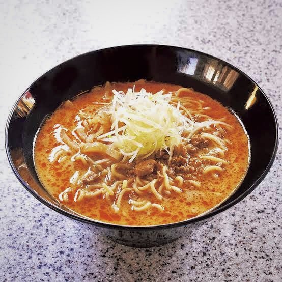spring_dis2's tweet photo. 復活してほしいディズニーパークフード4選

1️⃣担々麺 / チャイナボイジャー

2️⃣スプリングロール(ピザ味) / ミッキーのトレーラー

3️⃣ポップコーン(クリームソーダ味)

4️⃣ミルクシェイク/トムソーヤ島 https://t.co/mUSJPVBWyY