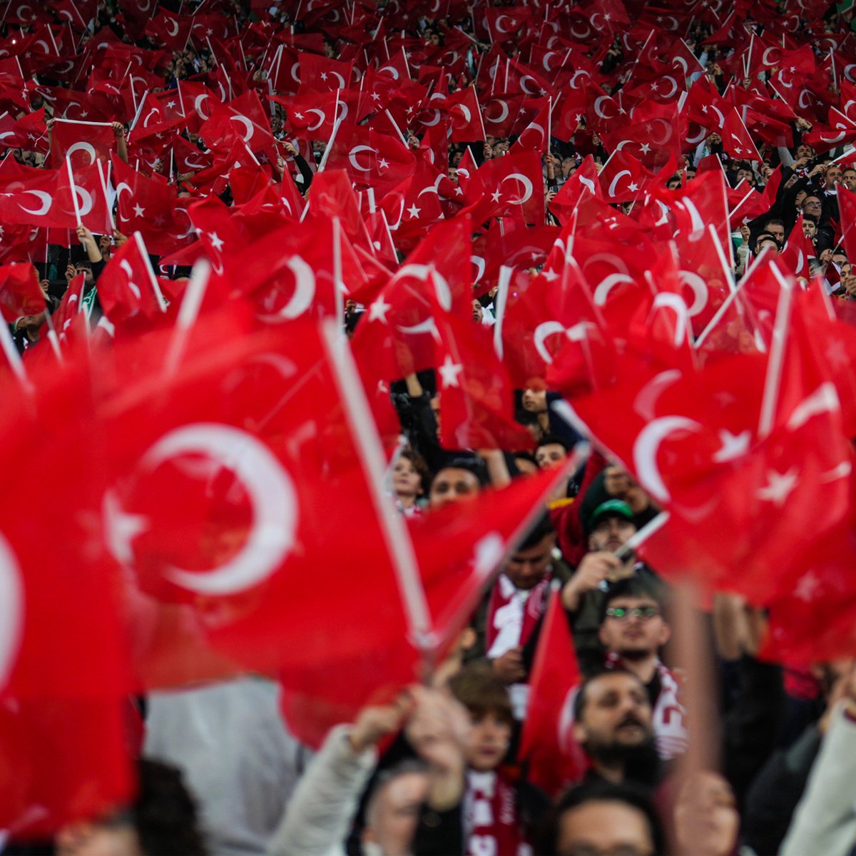 🇹🇷 HAYDİ BİZİM ÇOCUKLAR!

👊🏻 SİZE İNANIYORUZ VE GÜVENİYORUZ!

🤜🏻 DÜNYA KUPASINDA OLMAYI ÇOK İSTİYORUZ!

Dünya Kupası yolunda kritik play-off mücadelesinde Romanya ile karşılaşıyoruz. 

TÜRKİYE - Romanya
26.03.2026 - 20.00