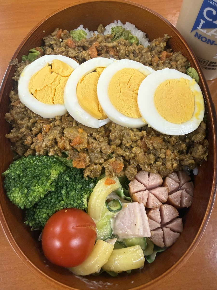 シュウ tweet media