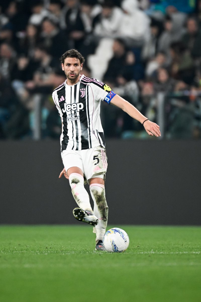 JuventusFC tweet media