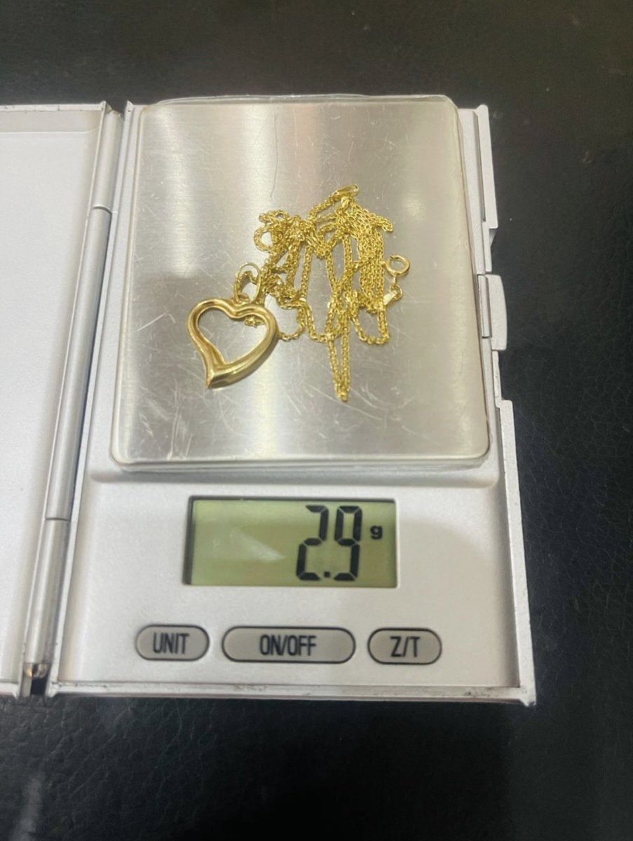 DarmieSleek's tweet photo. You love the gold chain and pendant i am wearing? Send a Dm to cop yours ✨
•2.9gram- N594,500
•3.3gram- N676,500 https://t.co/2nTIW0zT0L