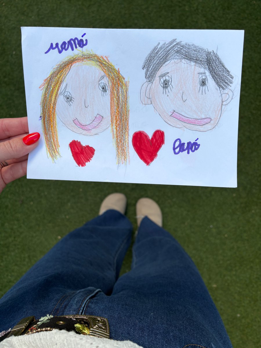 iamariadelao's tweet photo. ¿Que si lo estamos haciendo bien? 🥺🫠
María, EI 5 años. https://t.co/WYHJk6a43x