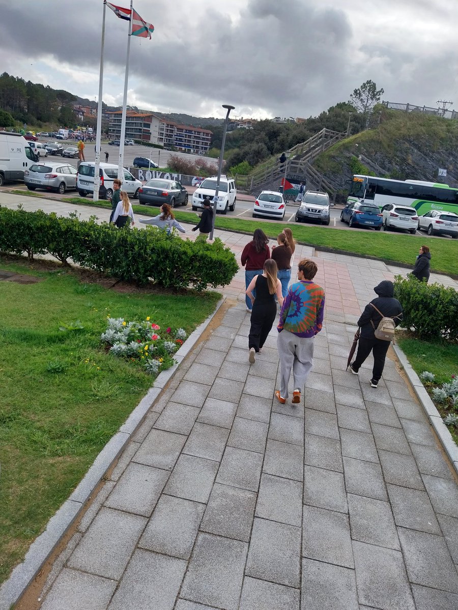 manu soto tweet media