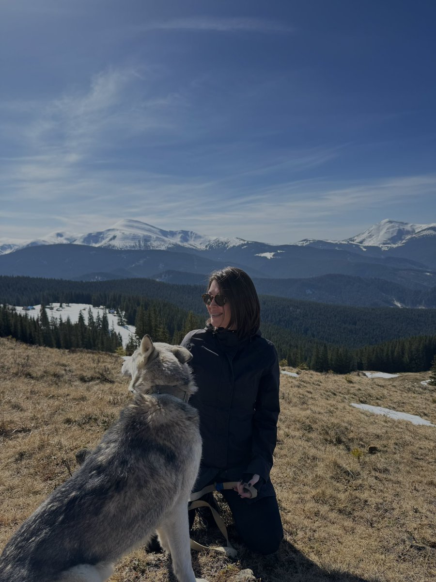 христя у намисті tweet media
