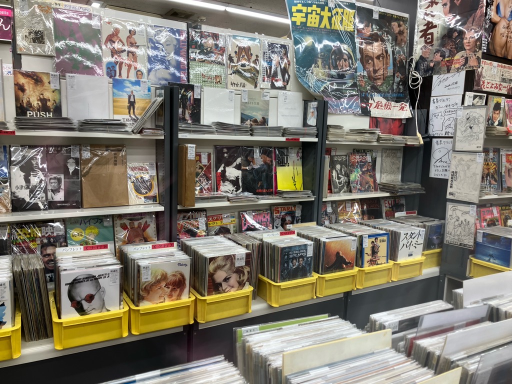 書泉グランデ | 神保町 tweet media