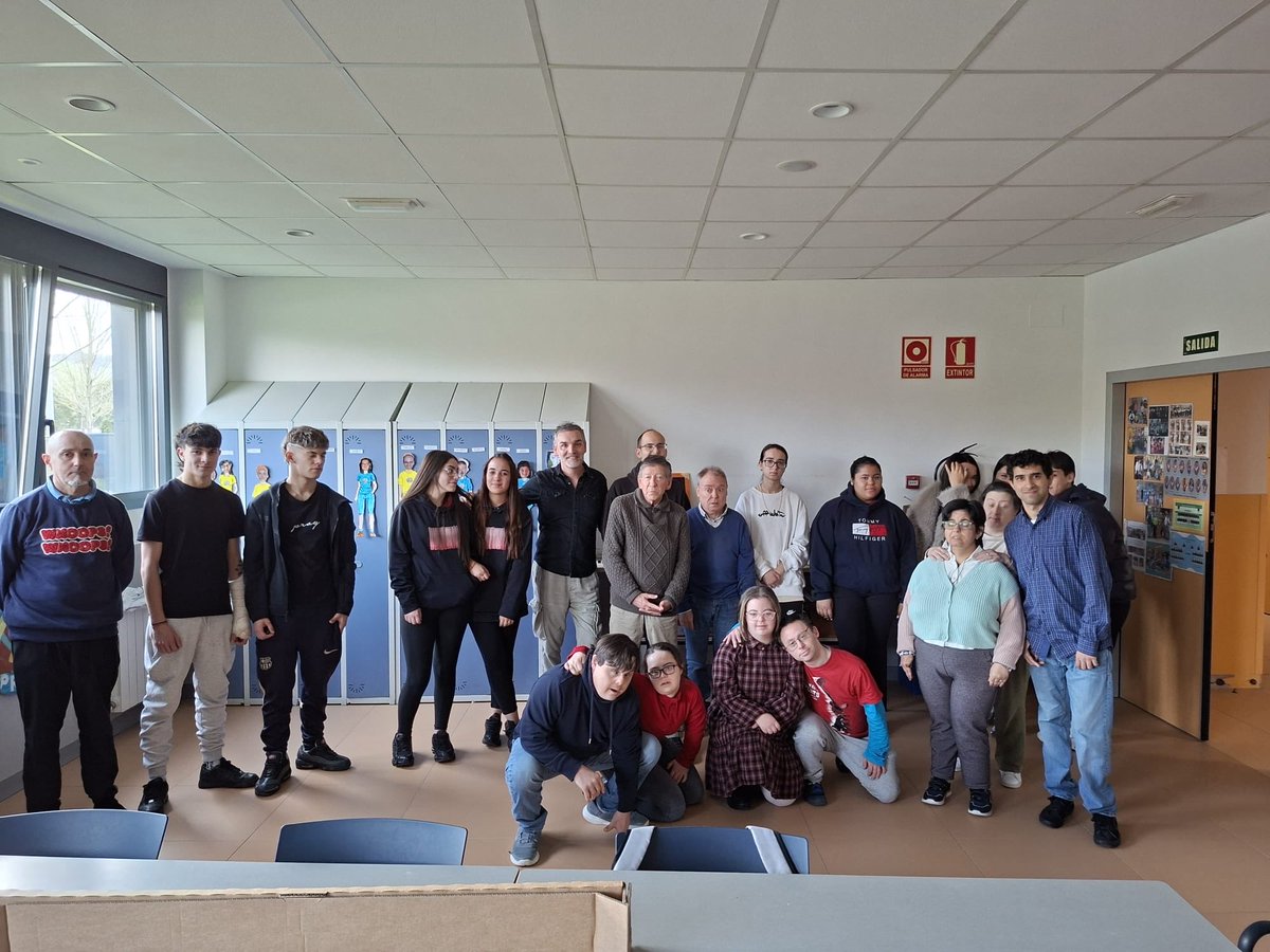 IES Zapatón tweet media