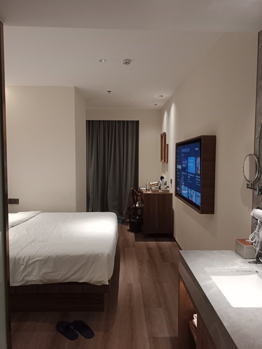 urfavboyysszzz tweet media