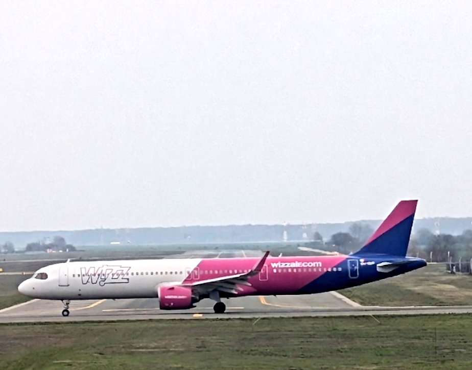 Speedbird Julie ✈️🍾🥂❤️⛸️ tweet media