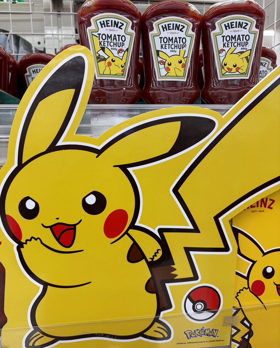 Pokevault tweet media