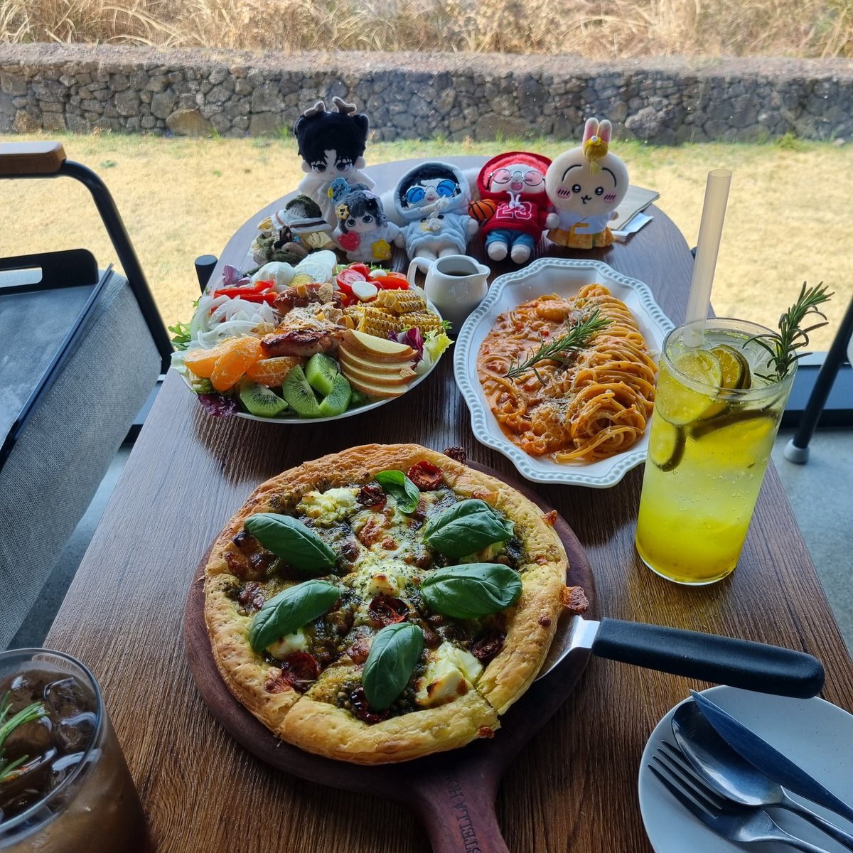 tavlioebsk's tweet photo. 오늘 란님이랑 오프햇숴요..😍 제주호백동지 짜앙~~👍👍 https://t.co/hWkL9TgBsn