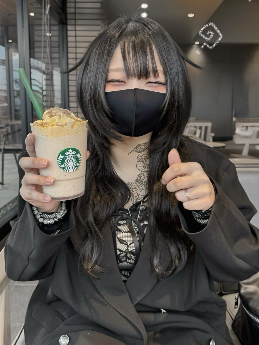 - 꽃 Hana tweet media