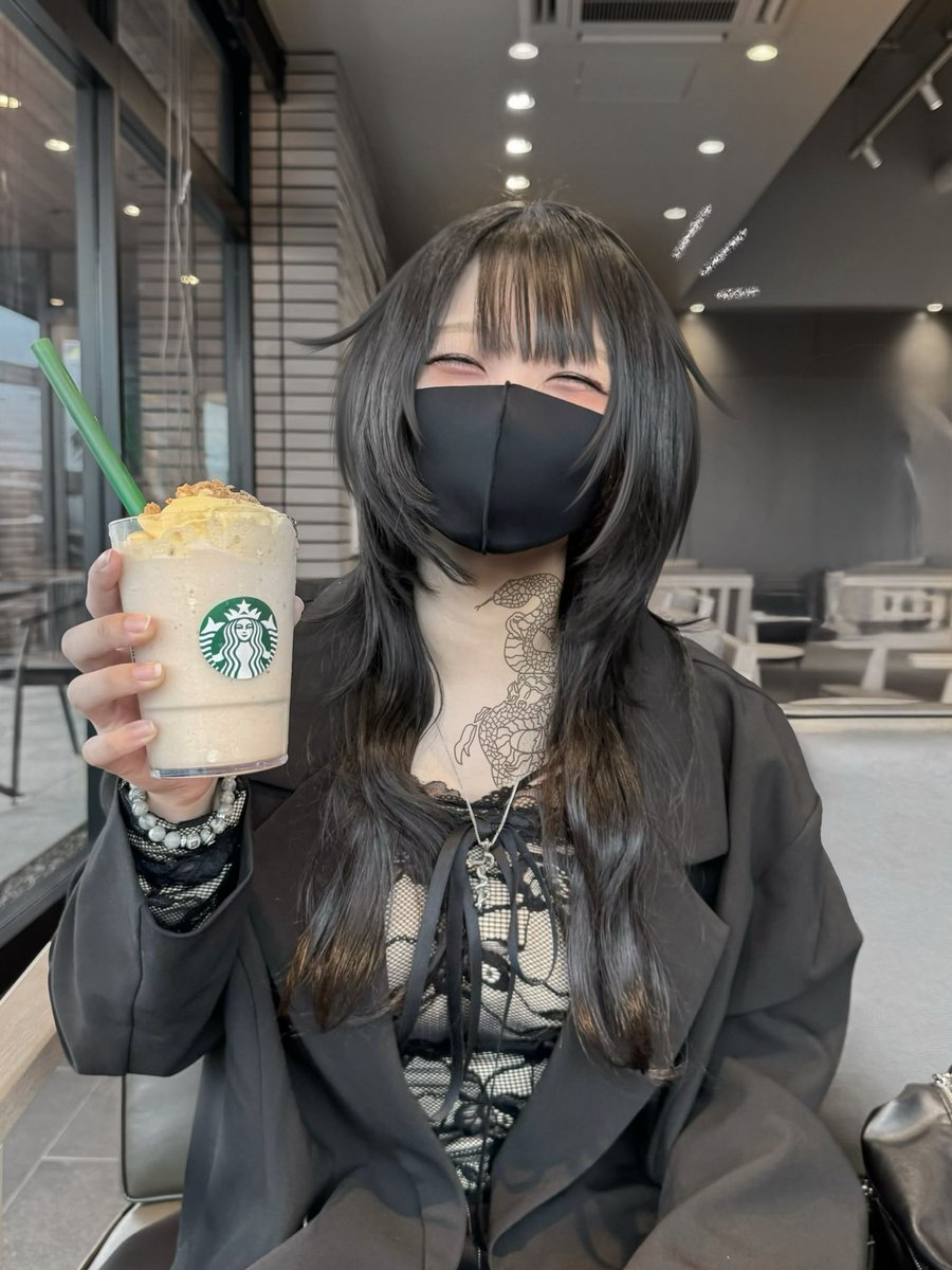 - 꽃 Hana tweet media