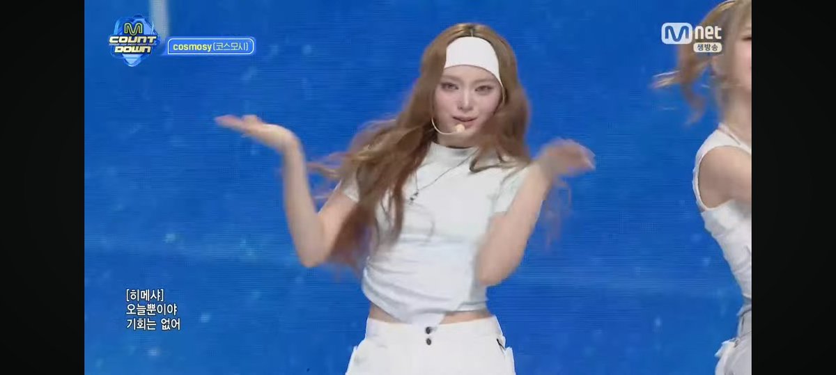 WWEKPOP's tweet image. #MCOUNTDOWN UPDATE: @cosmosy_x KICKSOFF THE SHOW! 

TUNE IN TO @MnetMcountdown RIGHT NOW ON MNET 🚨