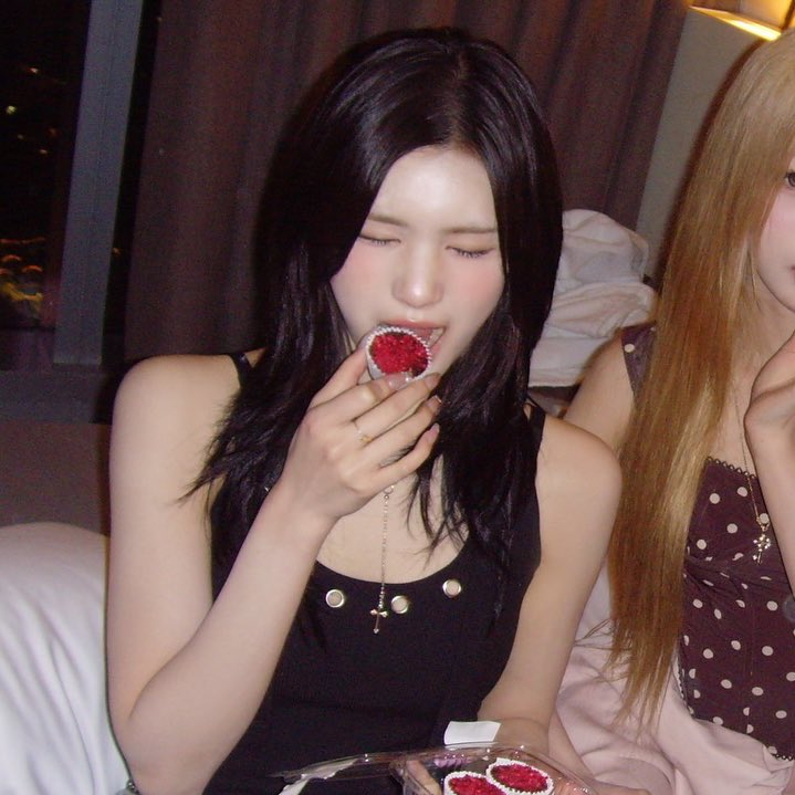 k𖦹𖦹l tweet media