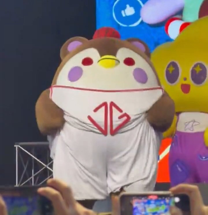 GAWINCASKEY 🎸🎶 tweet media