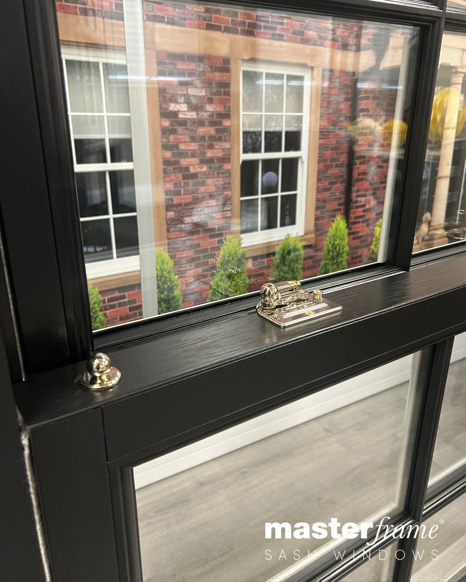 Masterframe Windows tweet media