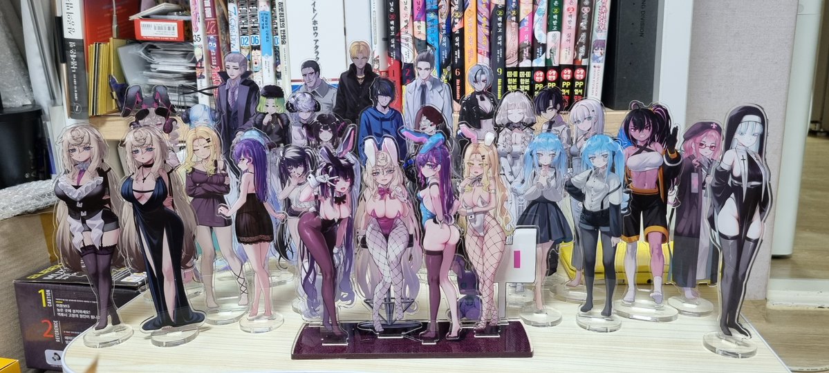 Four Lights | Torriet tweet media