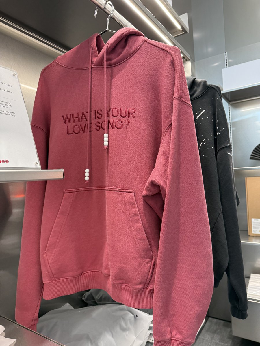 이자티 tweet media