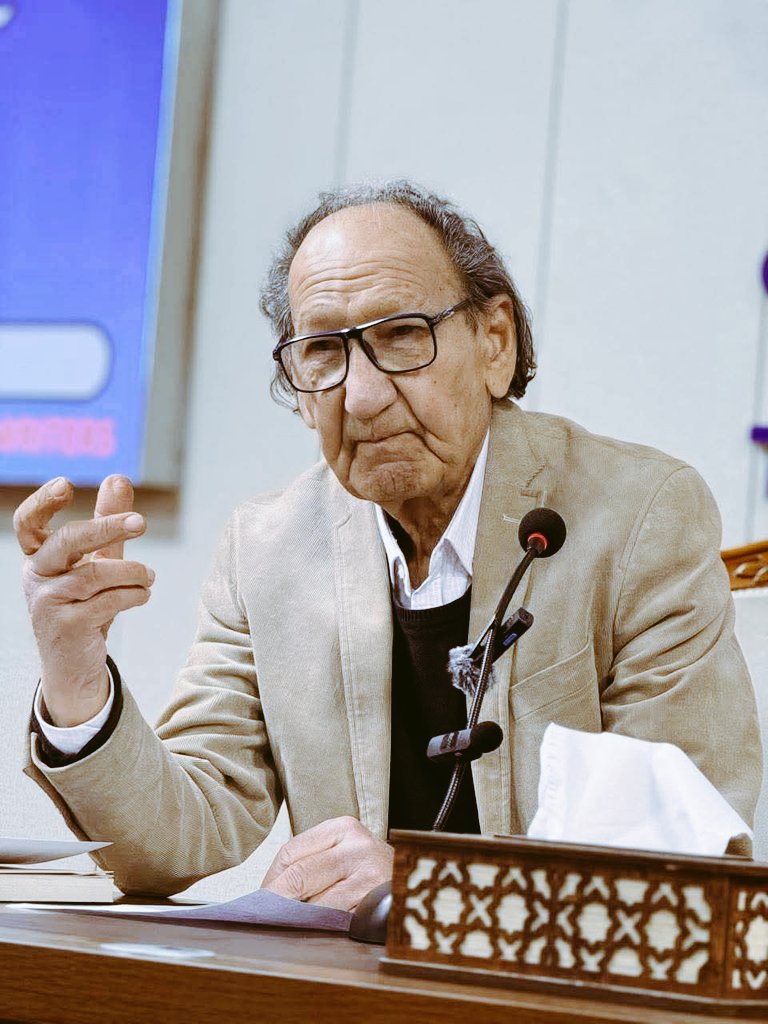 مصطفى كامل tweet media