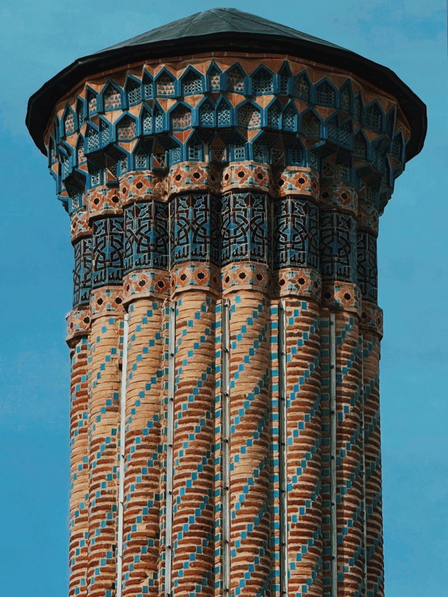 الكنور tweet media