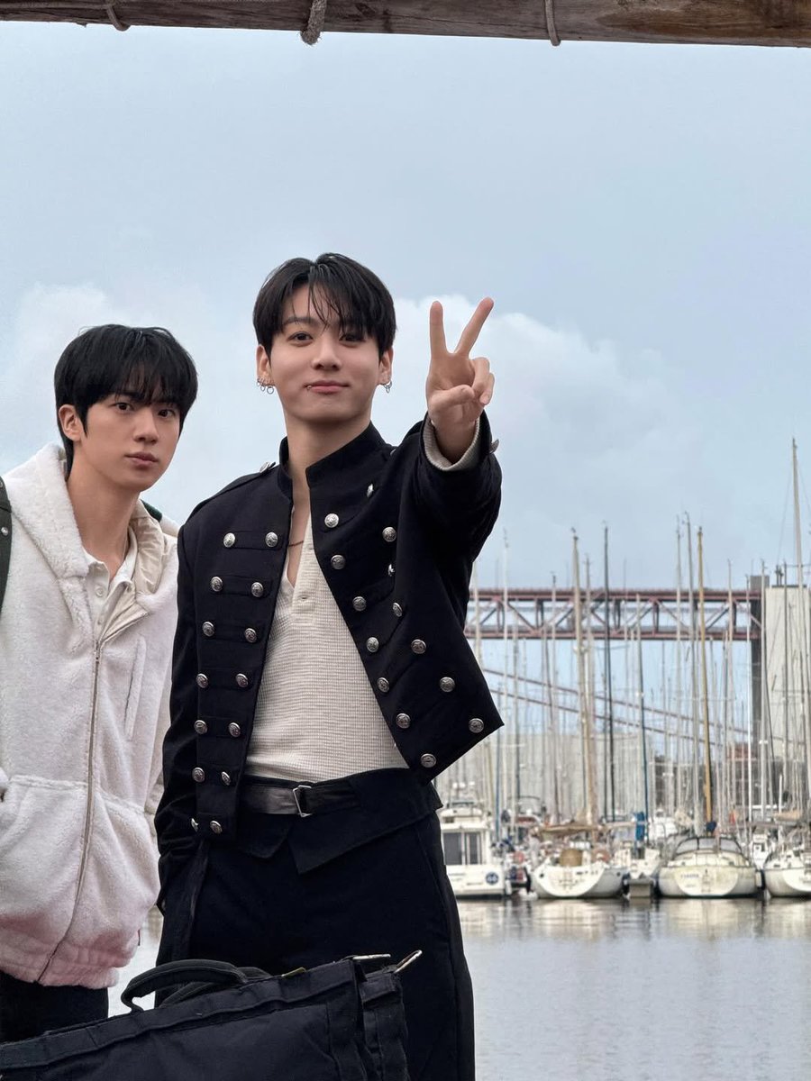 BTS Charts News tweet media