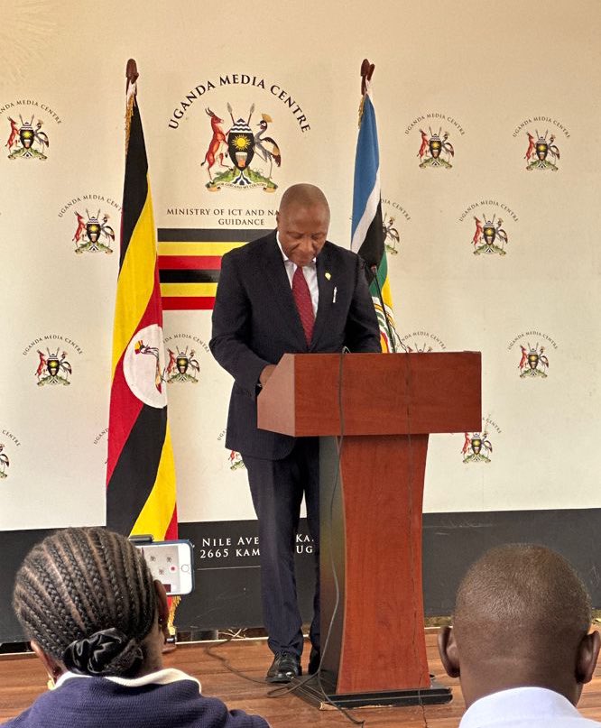 davidbalinda4's tweet image. Happening now: a joint press conference ahead of the Chief-level Executives (CIO–CxO) Conclave 2026, set for 24th April 2026 at the National ICT Hub under the theme, “The CIO as a Business Strategist.”

📍—@UgandaMediaCent 

#CIOConclave2026 #CIOCXO #DigitalLeadership
