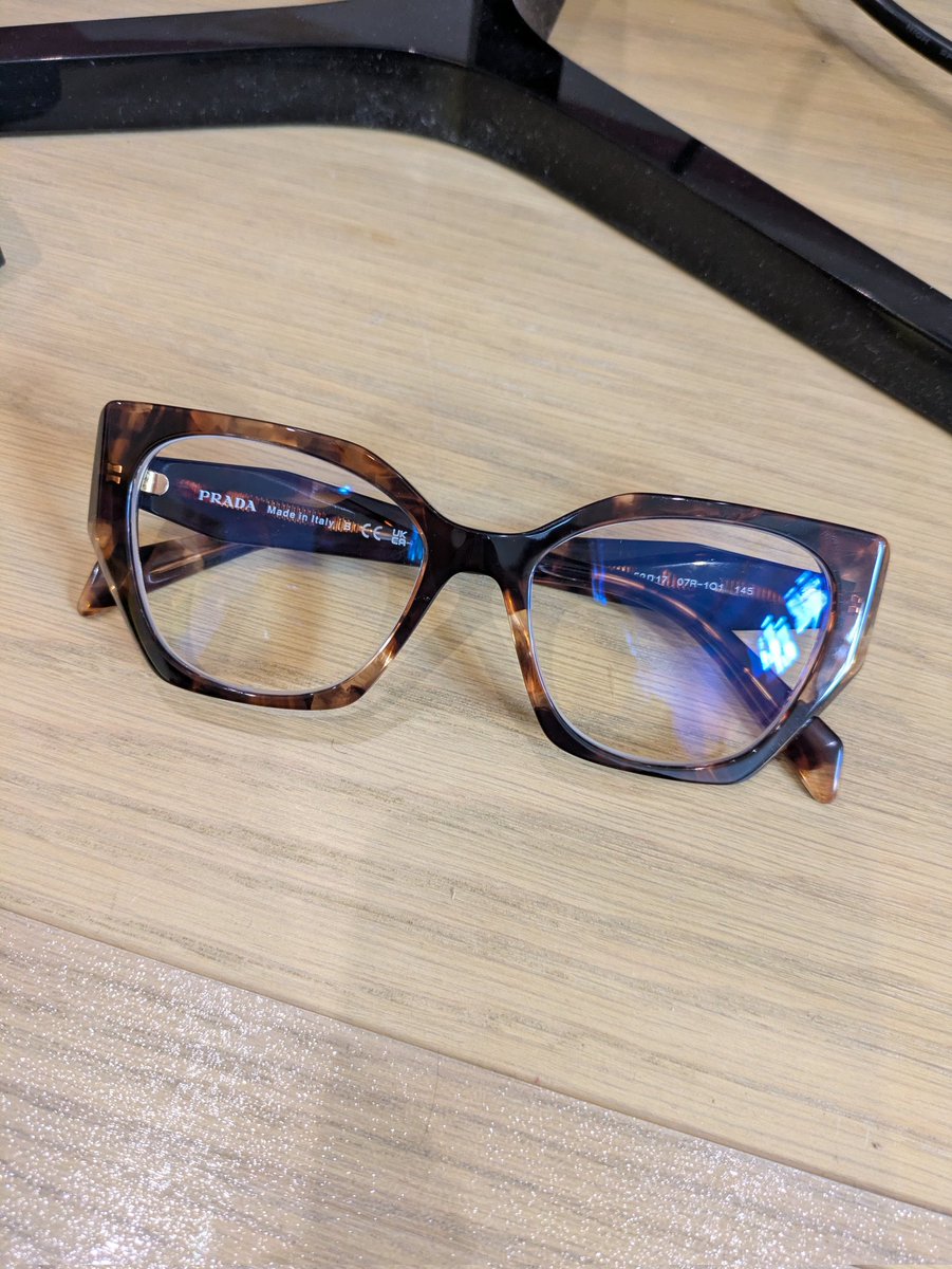 avocatmimi tweet media